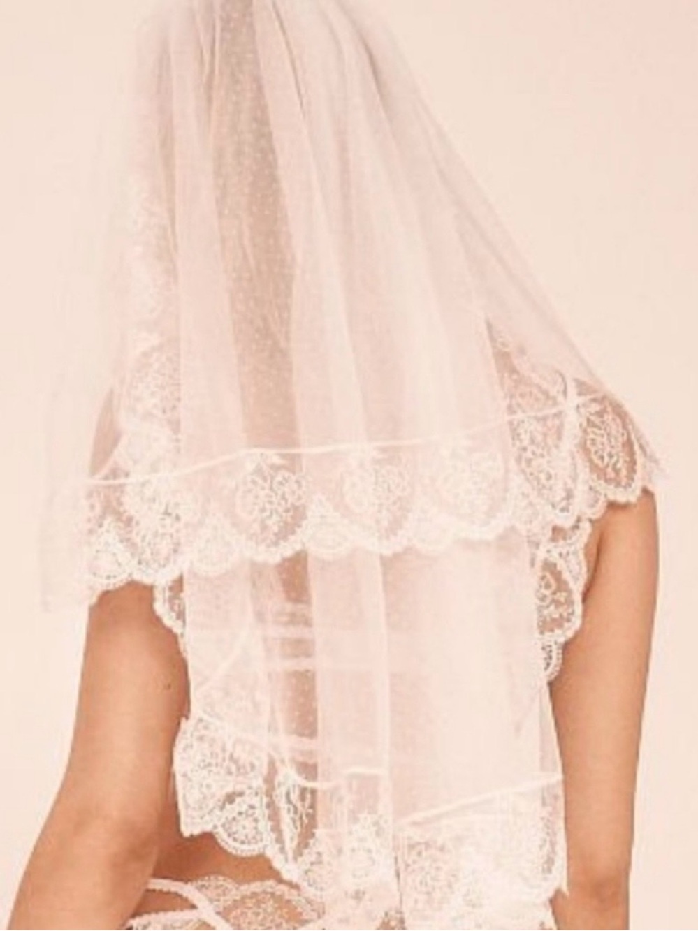 For Love And Lemons White Lace Bridal Veil - Picture 2 of 5